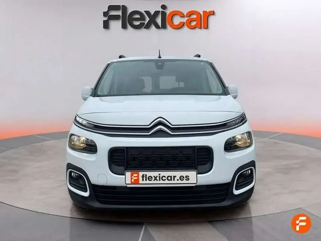 Usado Citroën Berlingo Feel 102 CV (75 kW) 2020 Blanco Monovolumen