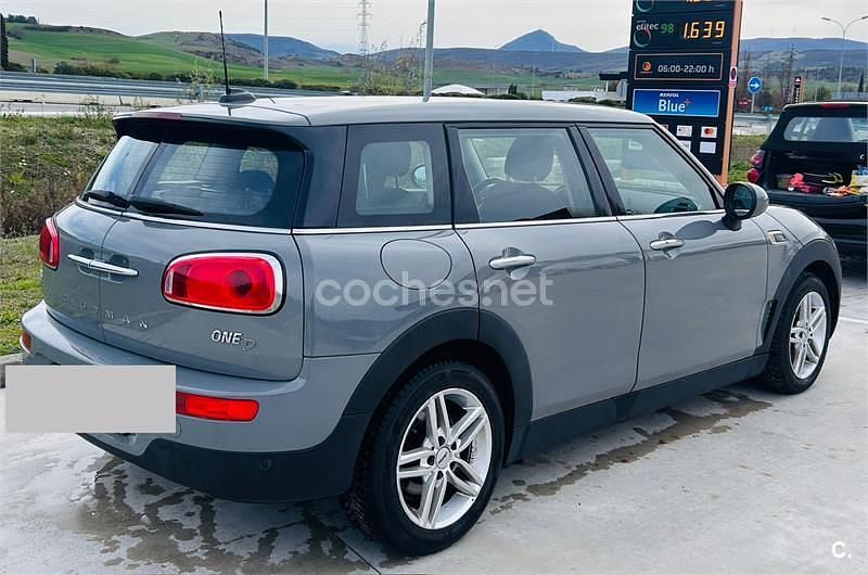 Usado Mini One D Clubman 116 CV (85 kW) 2019 Gris / plata Familiar