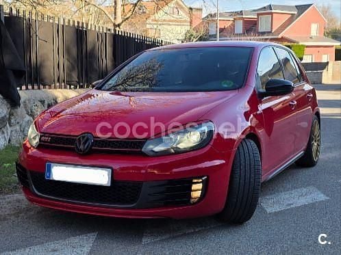 Usado VW Golf VII GTI 210 CV (154 kW) 2012 Rojo Berlina