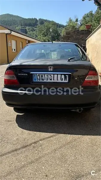 Usado Honda Civic ES 125 CV (91 kW) 1999 Negro Berlina