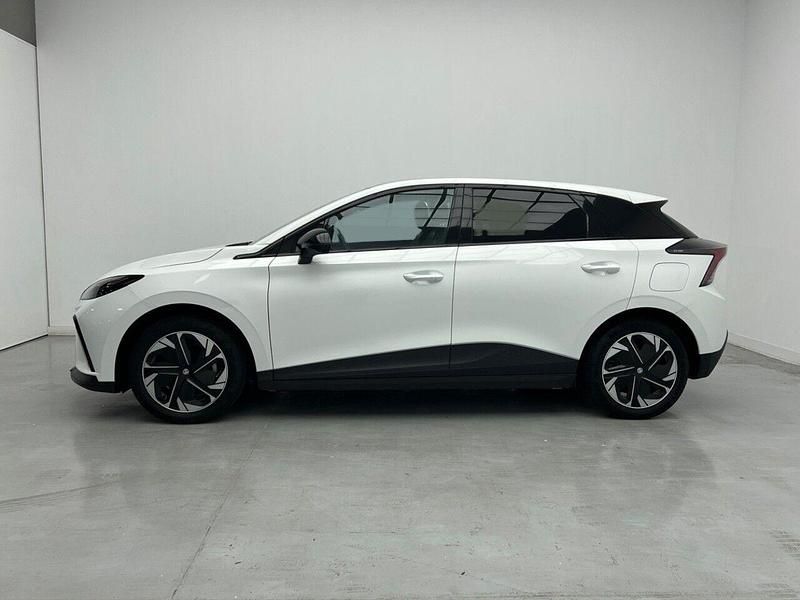 Usado MG MG4 EV Luxury 150 kW (204 CV) 2023 Blanco Utilitario