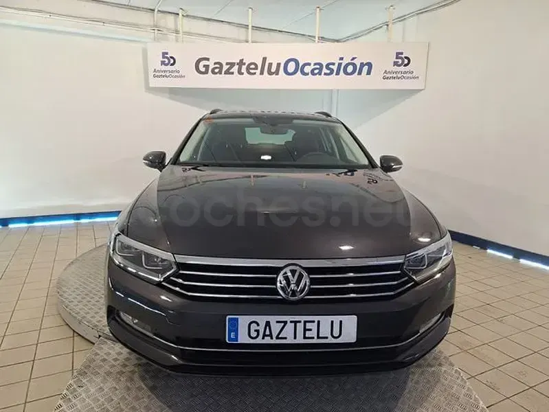 Usado VW Passat Advance 150 CV (110 kW) 2019 Negro Familiar