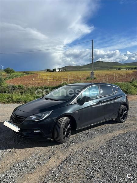 Negro Usado 2016 Opel Astra Dynamic Berlina | 5899 € (Buen precio) - Imagen 1/4