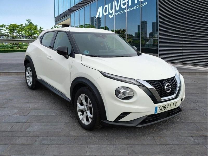 Usado Nissan Juke Acenta 114 CV (83 kW) 2021 Oro SUV