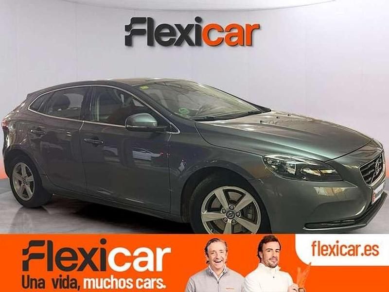 Gris Usado 2016 Volvo V40 Momentum Utilitario | 12.990 € (Buen precio) - Imagen 1/4