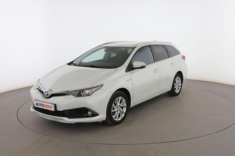 Blanco Usado 2017 Toyota Auris Touring Sports Active Familiar | 15.499 € (Un poco caro) - Imagen 1/3