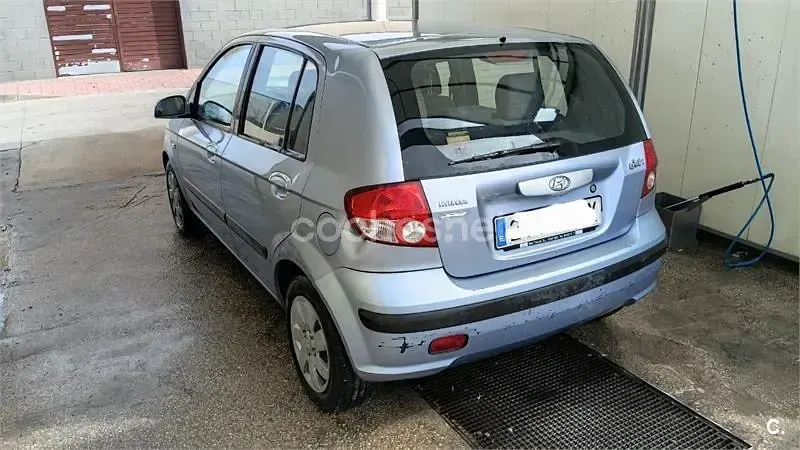 Usado Hyundai Getz 82 CV (60 kW) 2003 Gris / plata Utilitario