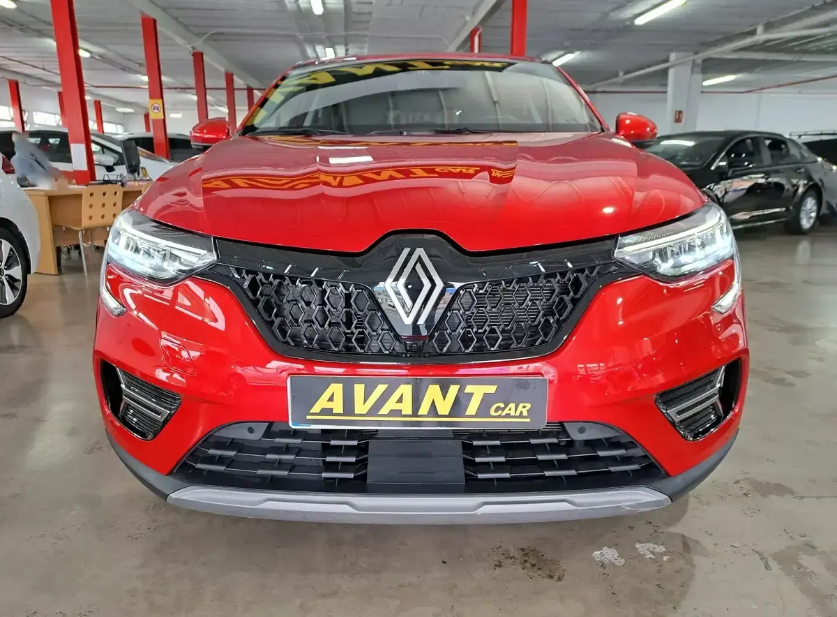 Usado Renault Arkana Evolution 145 CV (106 kW) 2024 Rojo SUV