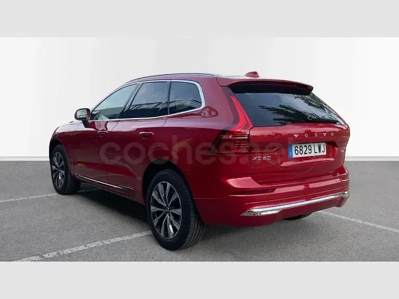 Usado Volvo XC60 Inscription 197 CV (144 kW) 2022 Rojo SUV