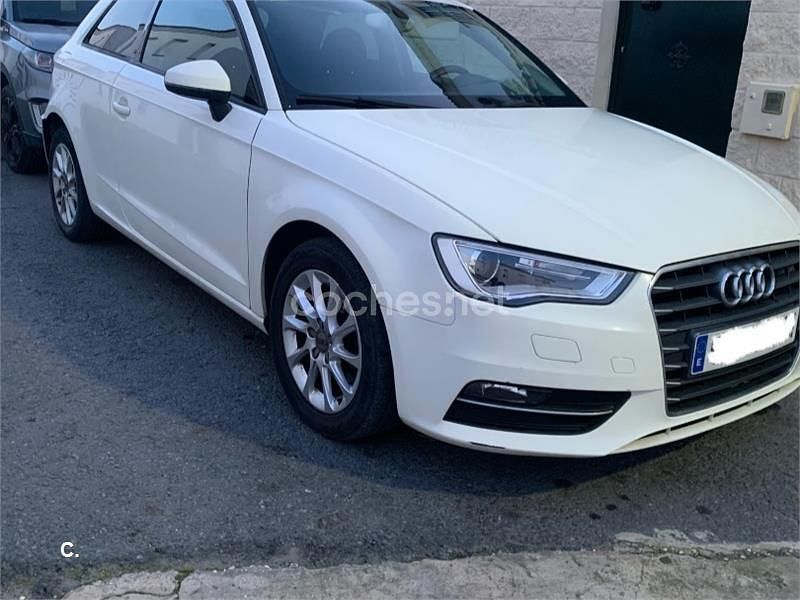 Używany Audi A3 Ambition 105 KM (77 kW) 2013 Biały Sedan/Limuzyna