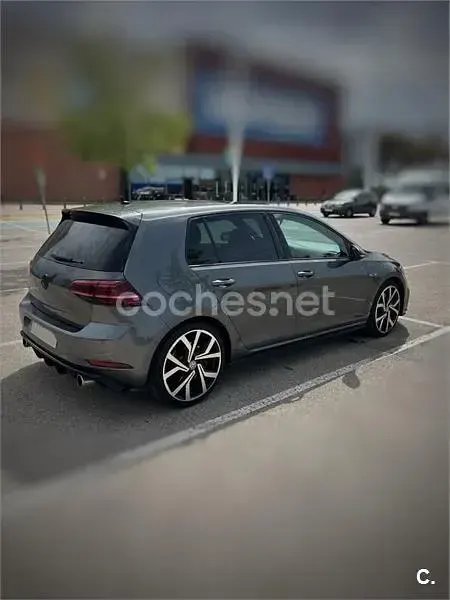 Usado VW Golf VII GTI 245 CV (180 kW) 2018 Gris / plata Berlina