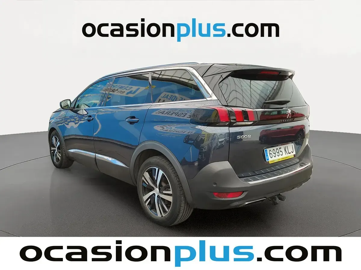 Usado Peugeot 5008 GT-line 130 HP (95 kW) 2018 Azul SUV