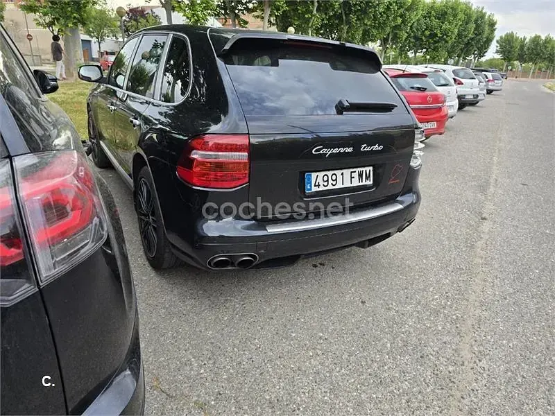 Usado Porsche Cayenne Turbo 500 CV (367 kW) 2007 Negro SUV