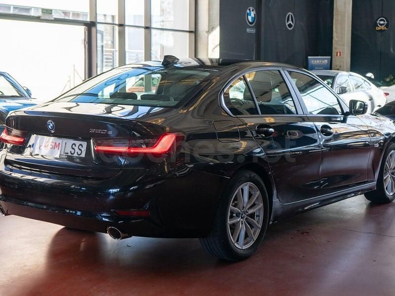 Usado BMW 320e Sport Line 204 CV (150 kW) 2021 Negro Berlina