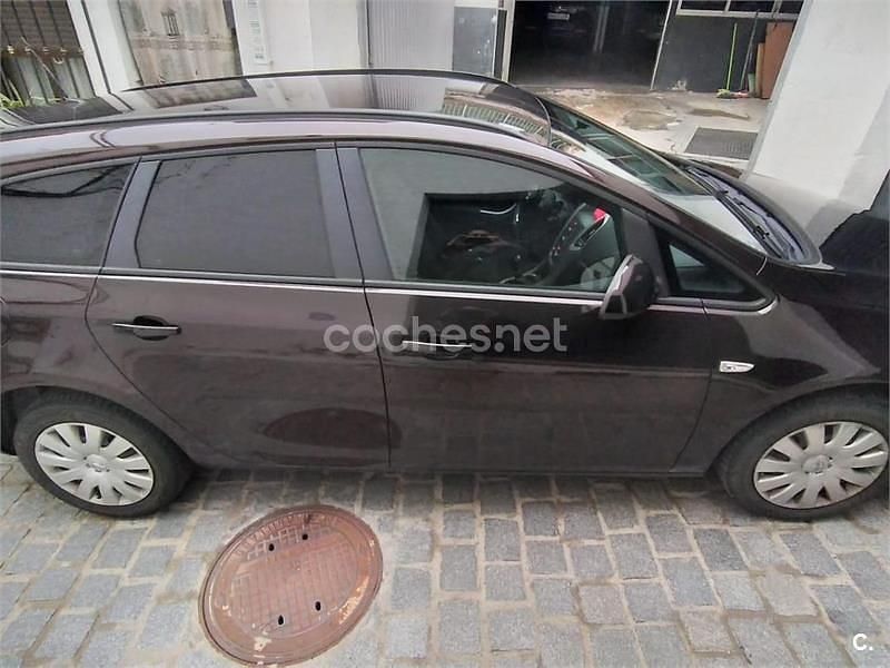 Marrón Usado 2013 Opel Astra Business Familiar | 2780 € (Super precio) - Imagen 1/4