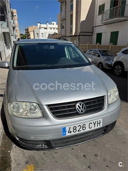 Gris / plata Usado 2004 VW Touran Advance Monovolumen | 3200 € (Precio justo) - Imagen 1/1