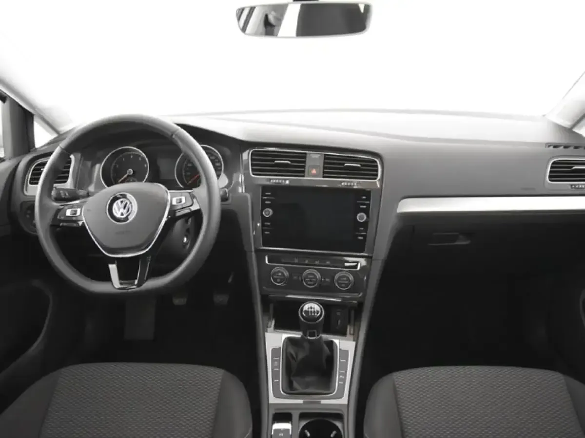 Usado VW Golf VII Edition 116 CV (85 kW) 2020 Granate