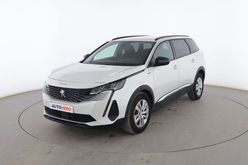 Blanco Usado 2021 Peugeot 5008 Style Monovolumen | 18.599 € (Buen precio) - Imagen 1/4