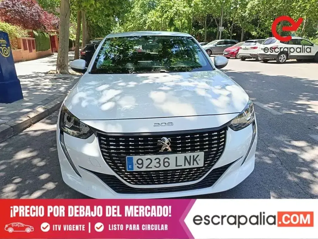 Usado Peugeot 208 Active 100 CV (73 kW) 2021 Blanco Utilitario