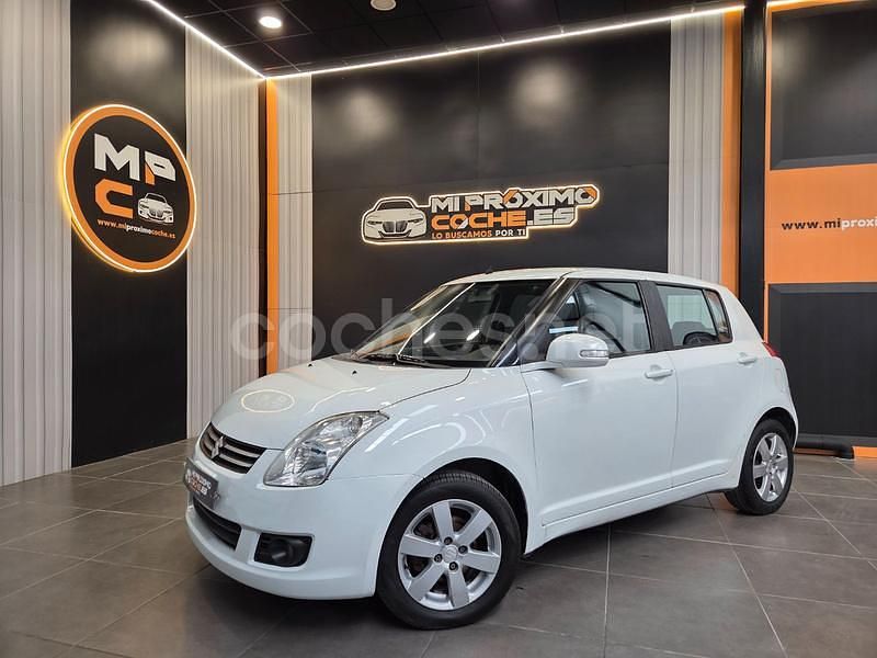 Blanco Usado 2009 Suzuki Swift GL Berlina | 6000 € (Un poco caro) - Imagen 1/4
