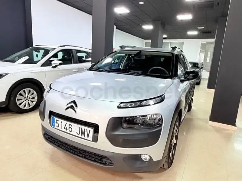 Usado Citroën C4 Shine Edition 100 CV (73 kW) 2017 Gris / plata Berlina