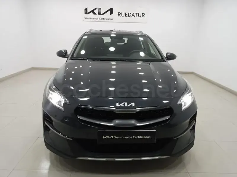 Usado Kia XCeed 120 CV (88 kW) 2022 Negro SUV