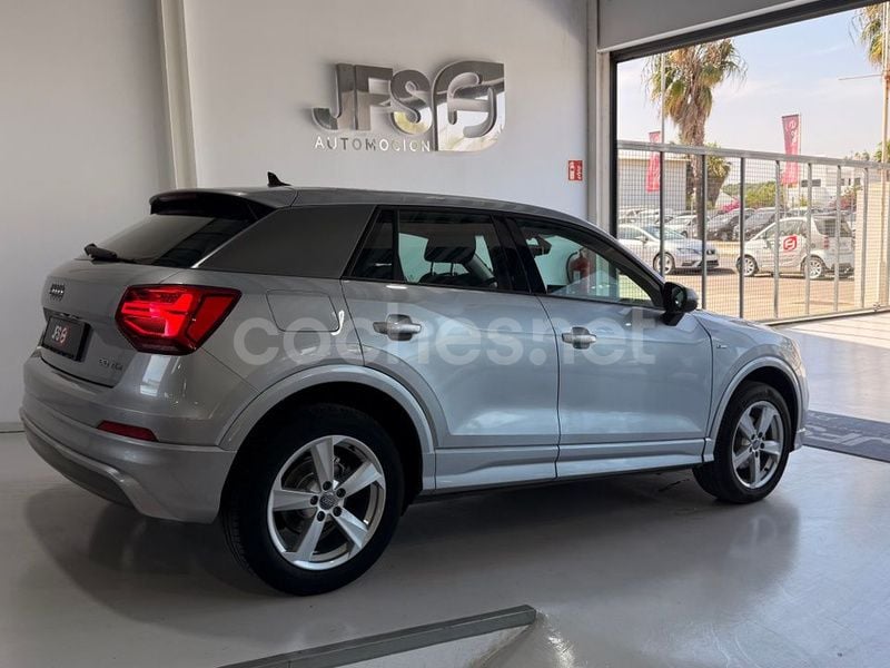 Usado Audi Q2 Sport 116 CV (85 kW) 2020 Gris / plata SUV