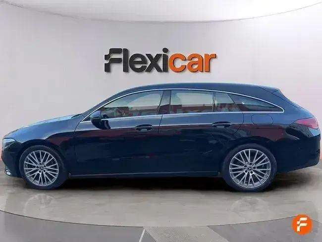 Occasion Mercedes CLA180 Shooting Brake 136 PK (100 kW) 2021 Zwart Stationwagen