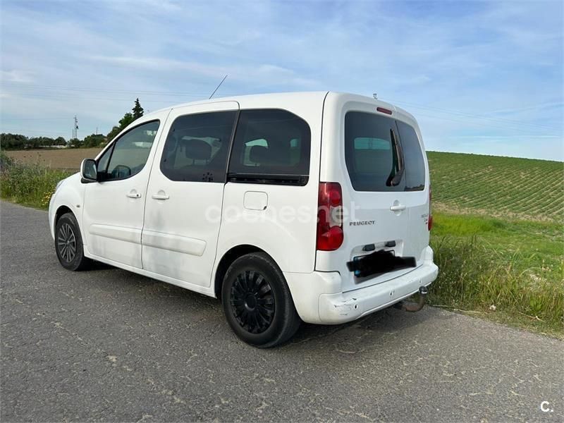 Blanco Usado 2013 Peugeot Partner Tepee Active Monovolumen | 7500 € (Precio justo) - Imagen 1/4