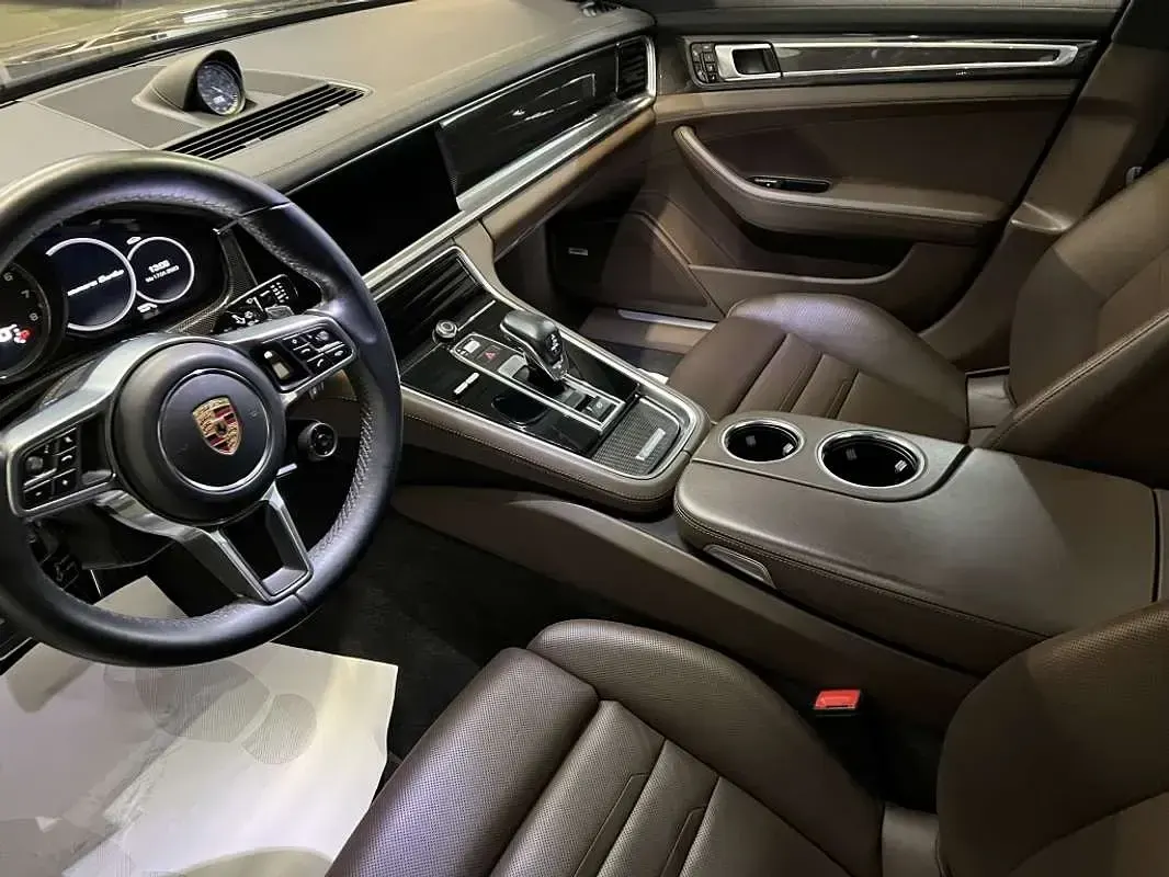 Usado Porsche Panamera Turbo Executive Executive 549 CV (403 kW) 2017 Negro Utilitario