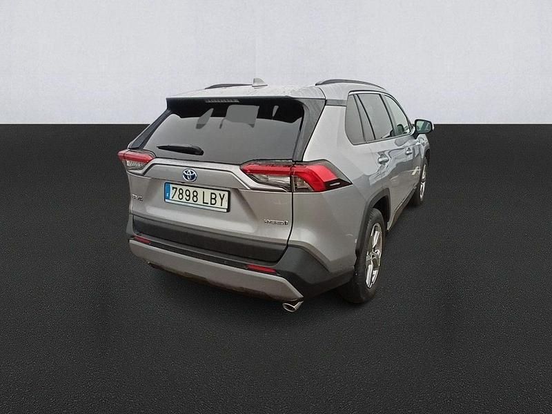 Usado Toyota RAV4 Hybrid Advance 222 CV (163 kW) 2019 Gris plata SUV