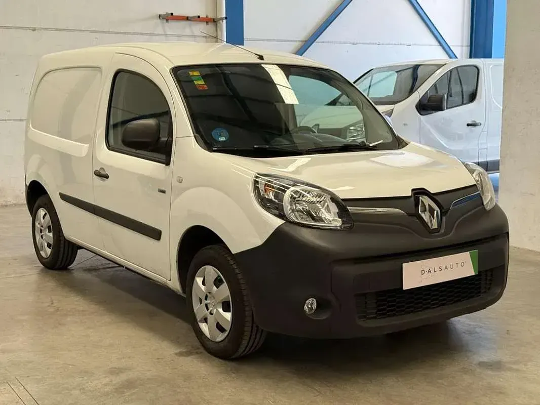 Usado Renault Kangoo 44 kW (60 CV) 2019 Blanco Monovolumen