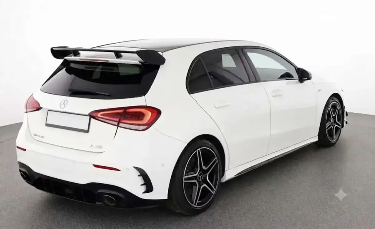 Usado Mercedes A35 AMG Premium 306 CV (225 kW) 2023 Blanco Berlina