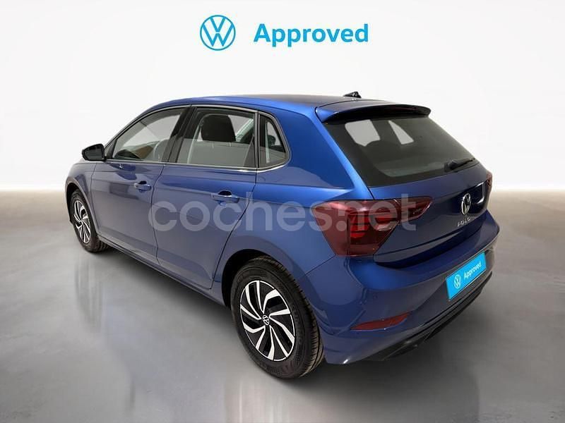 Usado VW Polo Life 95 CV (69 kW) 2024 Azul Berlina