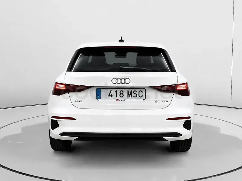 Usado Audi A3 116 CV (85 kW) 2024 Blanco Berlina