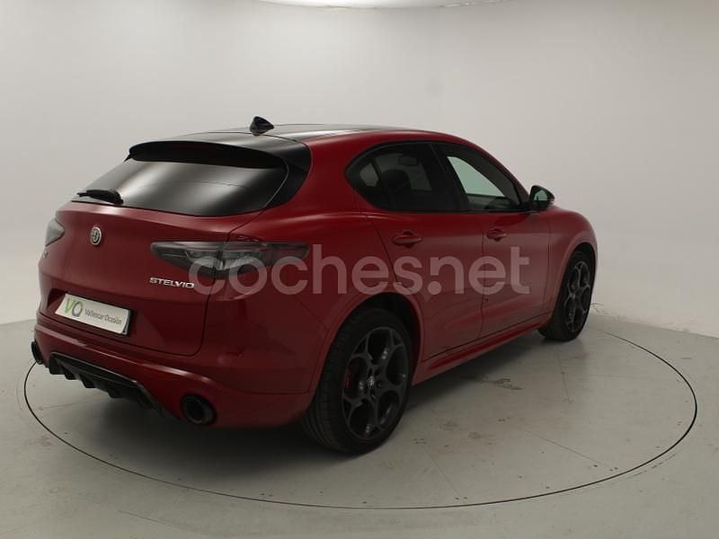 Usado Alfa Romeo Stelvio 210 CV (154 kW) 2024 Negro SUV