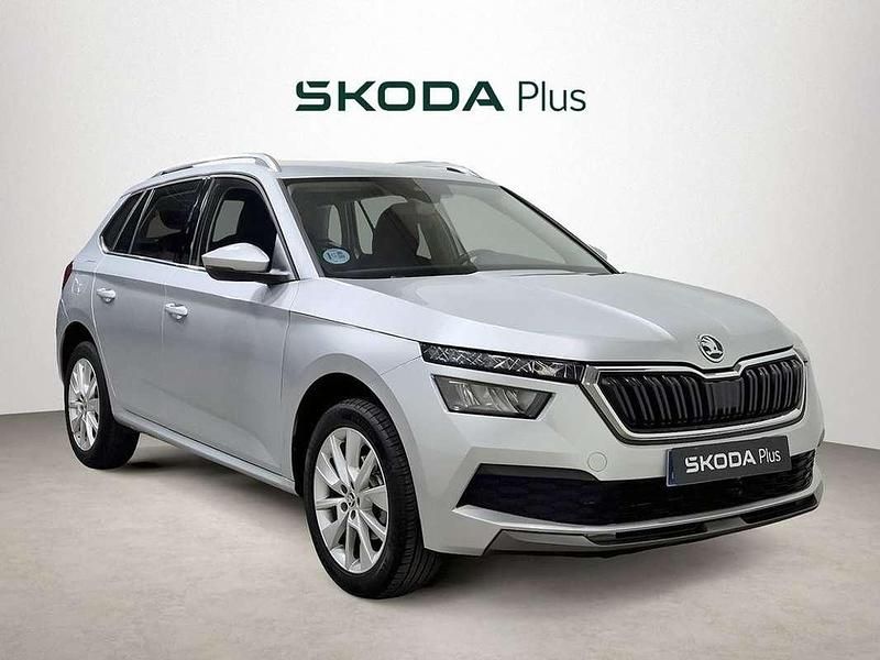 Plateado Usado 2022 Skoda Kamiq Ambition SUV | 16.990 € (Precio justo) - Imagen 1/4