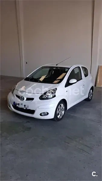 Occasion Toyota Aygo Connect Style 68 PK (50 kW) 2013 Wit Hatchback