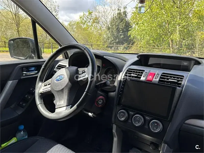 Usado Subaru Forester Sport 147 CV (108 kW) 2014 Negro SUV