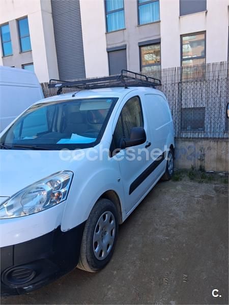 Usado Peugeot Partner Tepee Access 75 CV (55 kW) 2015 Blanco Monovolumen