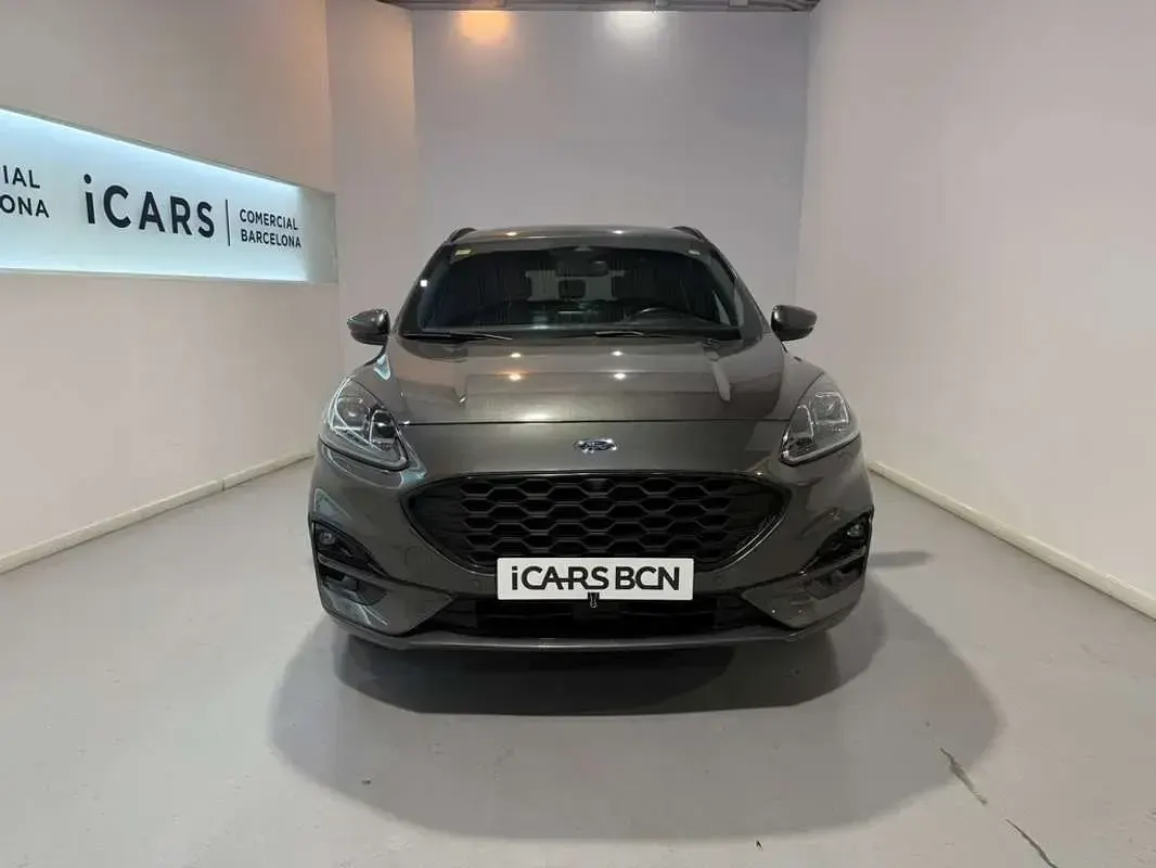 Usado Ford Kuga ST-Line 120 CV (88 kW) 2020 Gris SUV