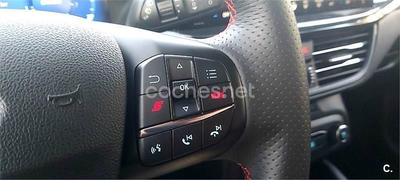 Usado Ford Focus ST 280 CV (205 kW) 2022 Verde Berlina