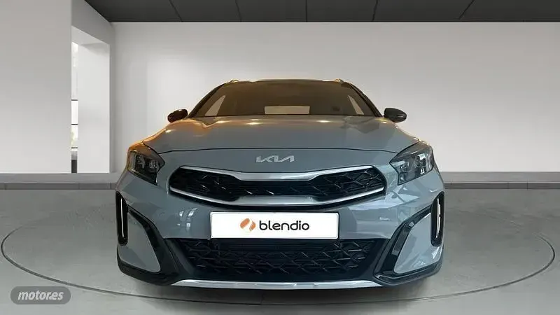 Nuevo Kia XCeed Style 115 CV (84 kW) 2026 Gris SUV