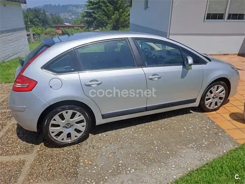 Usado Citroën C4 VTR Sport 110 CV (80 kW) 2007 Gris / plata Berlina