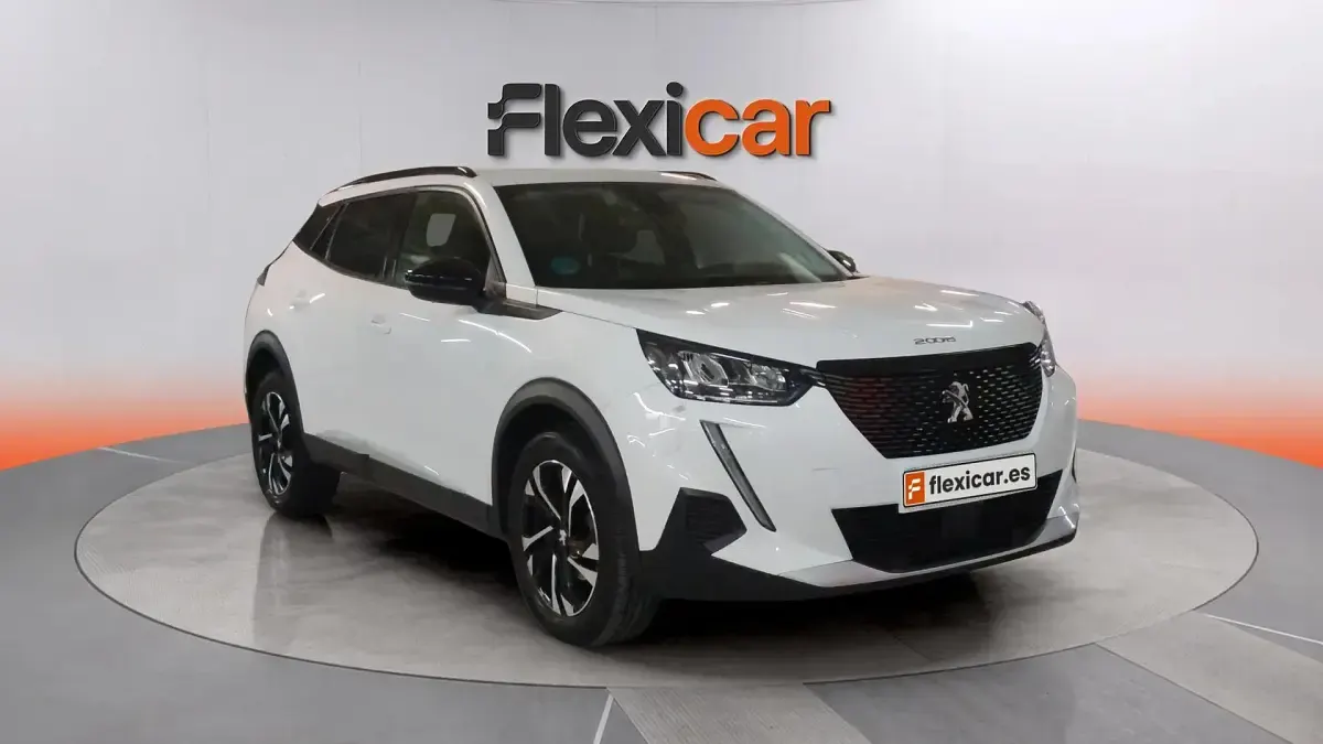 Usado Peugeot 2008 Allure 100 CV (73 kW) 2022 SUV