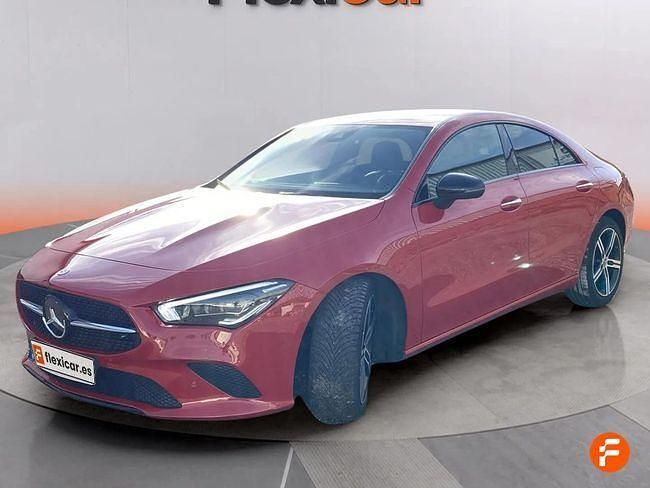 Usado Mercedes CLA180 136 CV (100 kW) 2019 Rojo Berlina