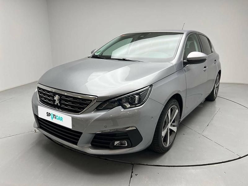 Usado Peugeot 308 Allure 130 CV (95 kW) 2018 Gris Utilitario