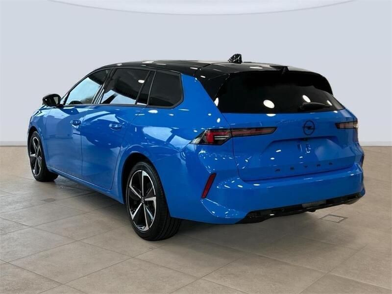 Używany Opel Astra 131 KM (96 kW) 2024 Niebieski Kombi
