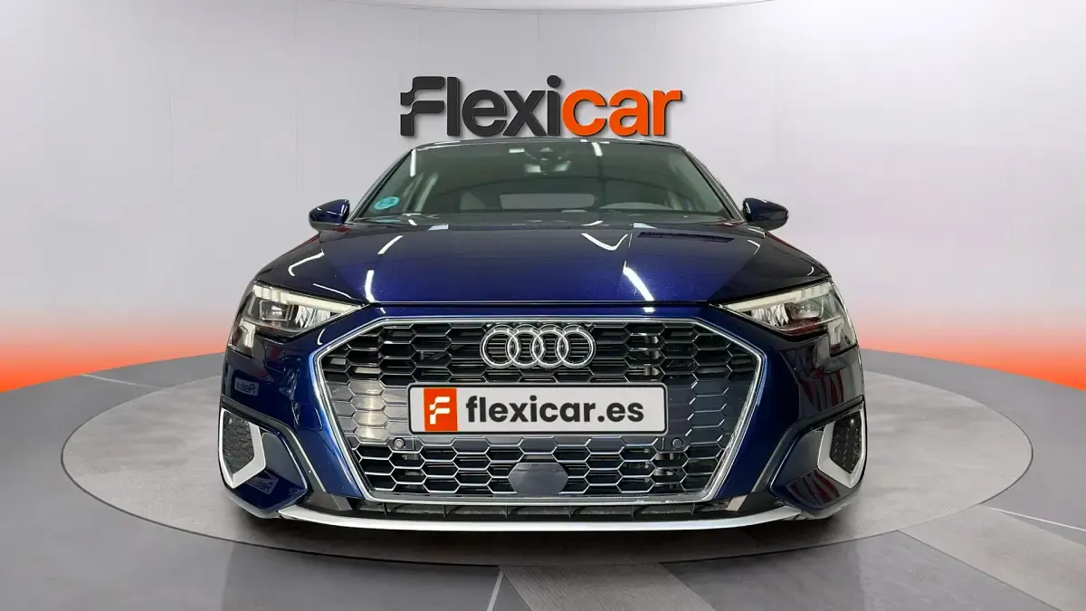 Usado Audi A3 Premium 116 CV (85 kW) 2022 Azul Berlina