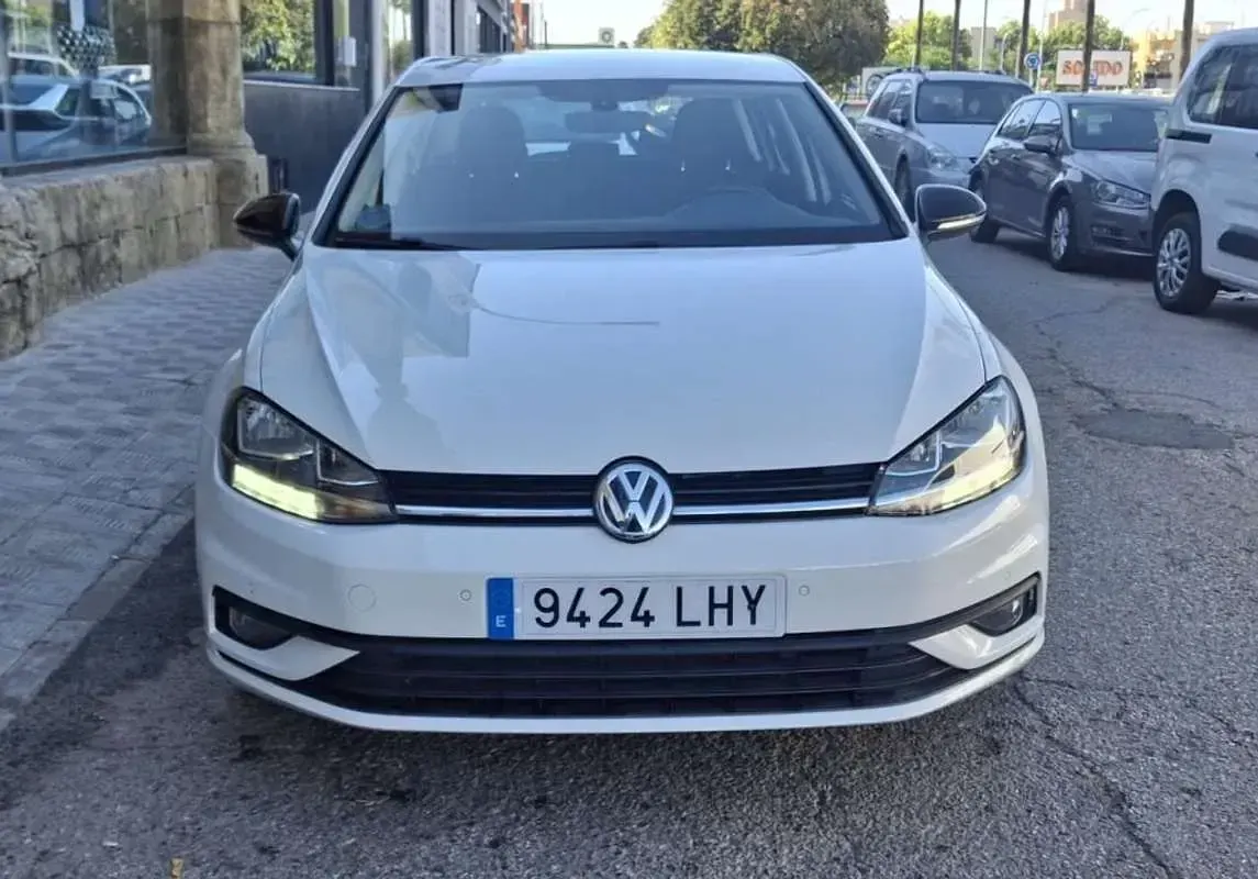 Usado VW Golf VII Edition 116 CV (85 kW) 2020 Blanco Utilitario
